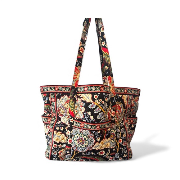 Vera Bradley Handbags - Vera Bradley Multicolor large Floral Tote